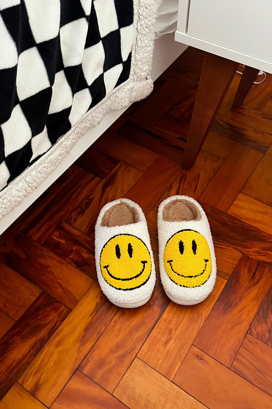 Smile Face Plush Slippers