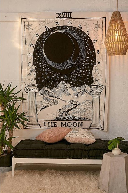 Tarot Vintage The Moon Wall Banner