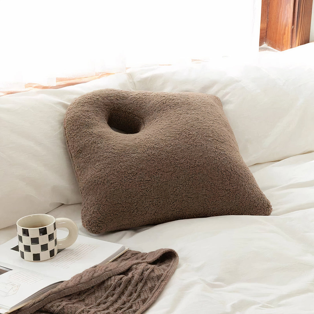 Lazy Bouclé Throw Pillow