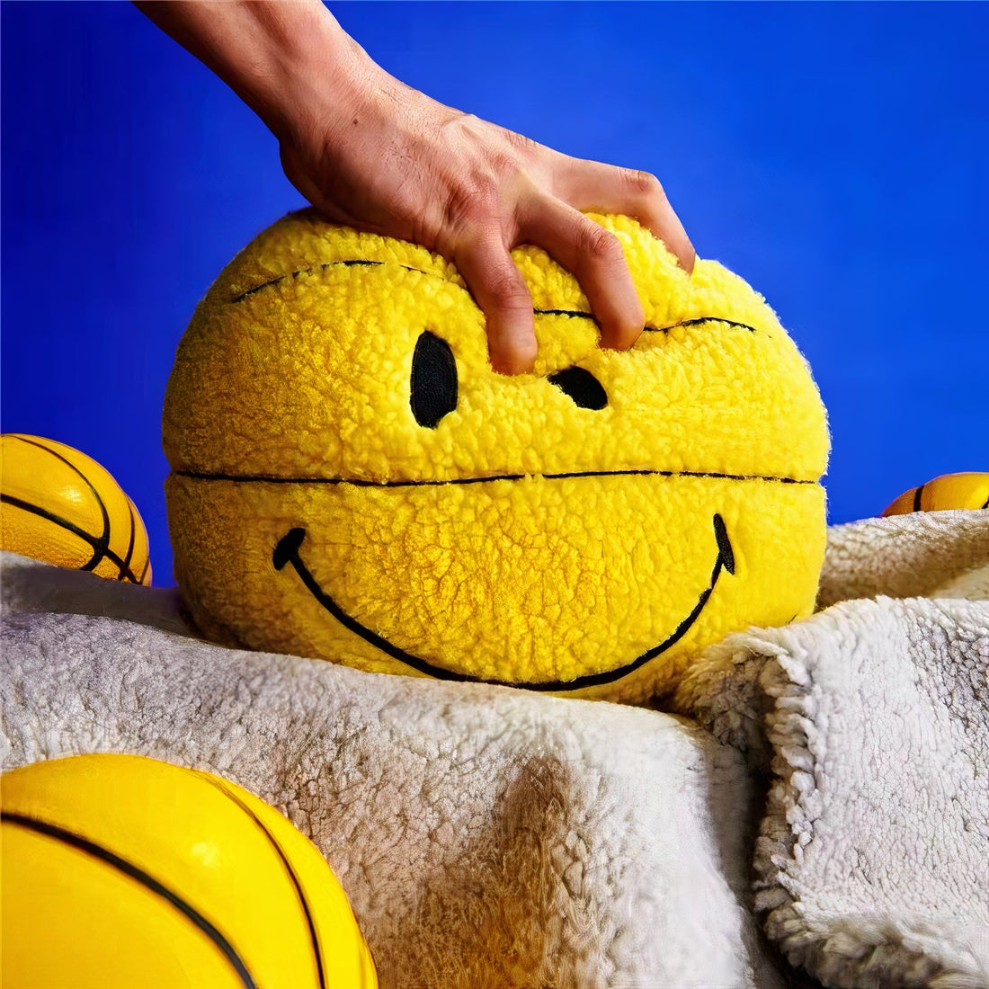 Smiley Basketball Bouclé Throw Pillow