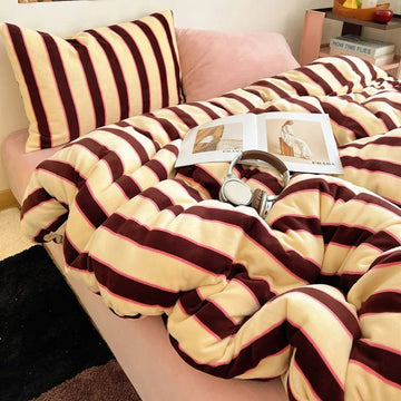Set de Duvet Velvet Striped 4 Peças - Merlot